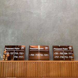 ป้ายบอกทาง อะคริลิคติดผนังชั้น 7F