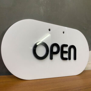 ป้ายห้อยประตู เปิด ร้าน