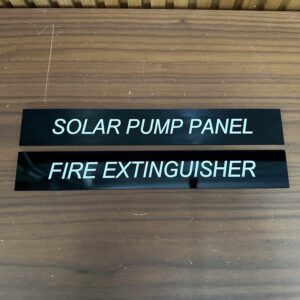 ป้ายชื่ออะคริลิคพิมพ์ข้อความ Fire Extingusher