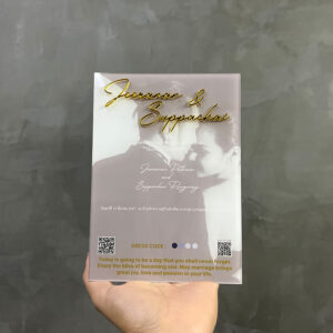 การ์ดงานแต่งงาน พิมพ์ UV ติดตัวอักษรนูนสคทอง