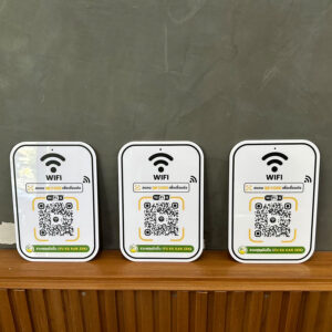 ป้ายคิวอาร์โค้ด พิมพ์ UV ใช้เชื่อมต่อ Wifi ภายในสถานบริการ